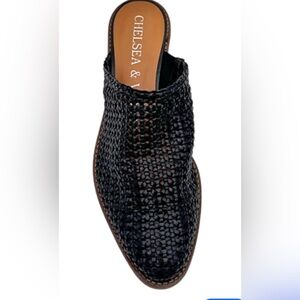 🆕 Chelsea & Violet Black Woven Loafers shoes
